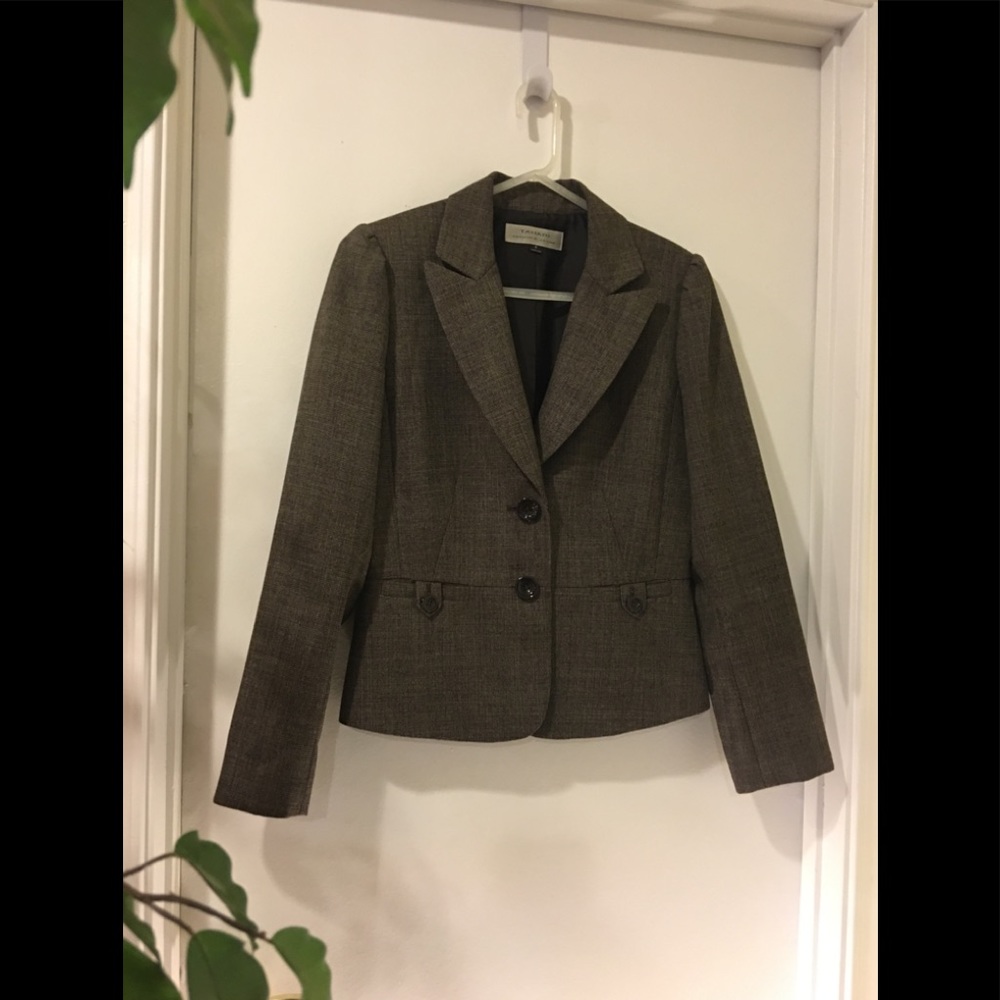👩 Tahari suit jacket brown - size 6